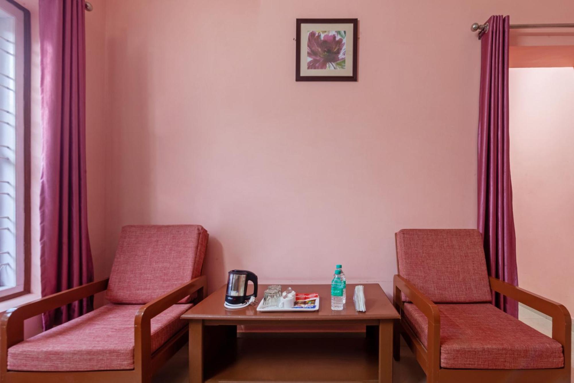 Treebo Yajna Comforts Madikeri Exterior photo