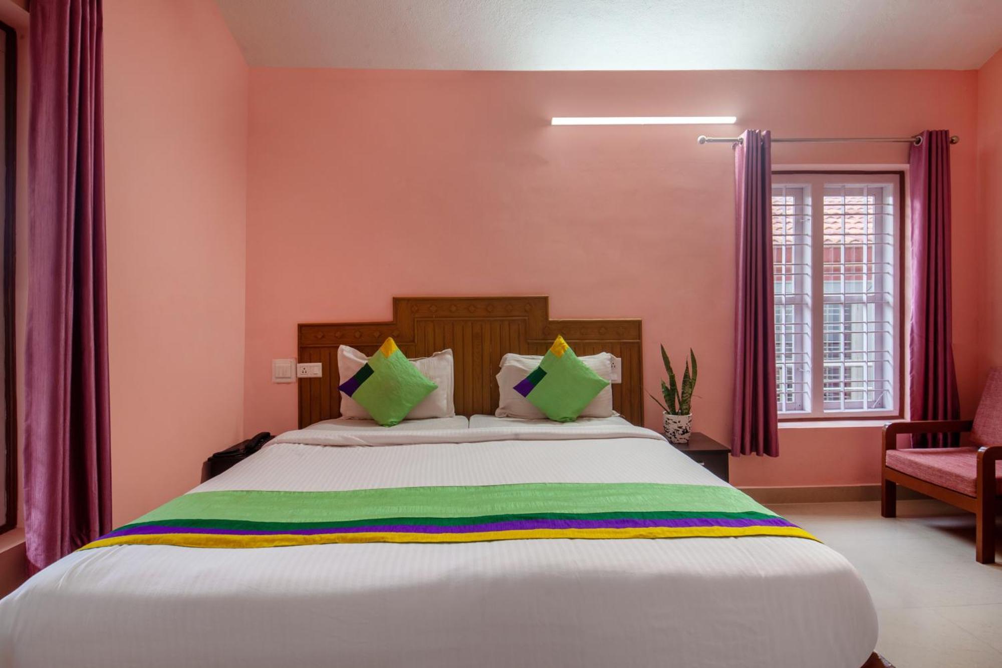 Treebo Yajna Comforts Madikeri Exterior photo