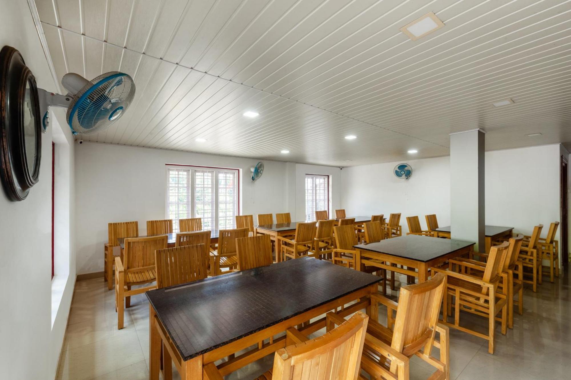Treebo Yajna Comforts Madikeri Exterior photo